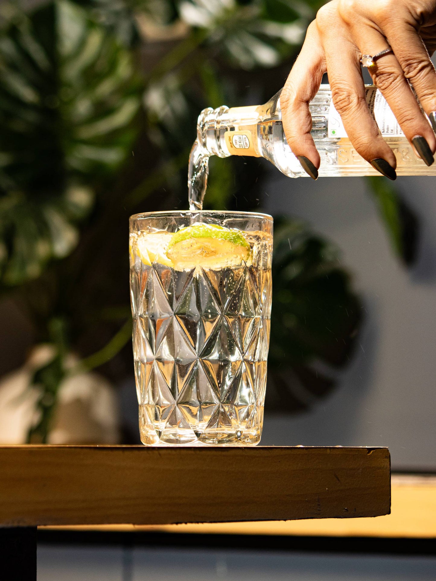 glass best glass cup champagne wine drinking shots cocktail luxury cheap india kolkata famous popular