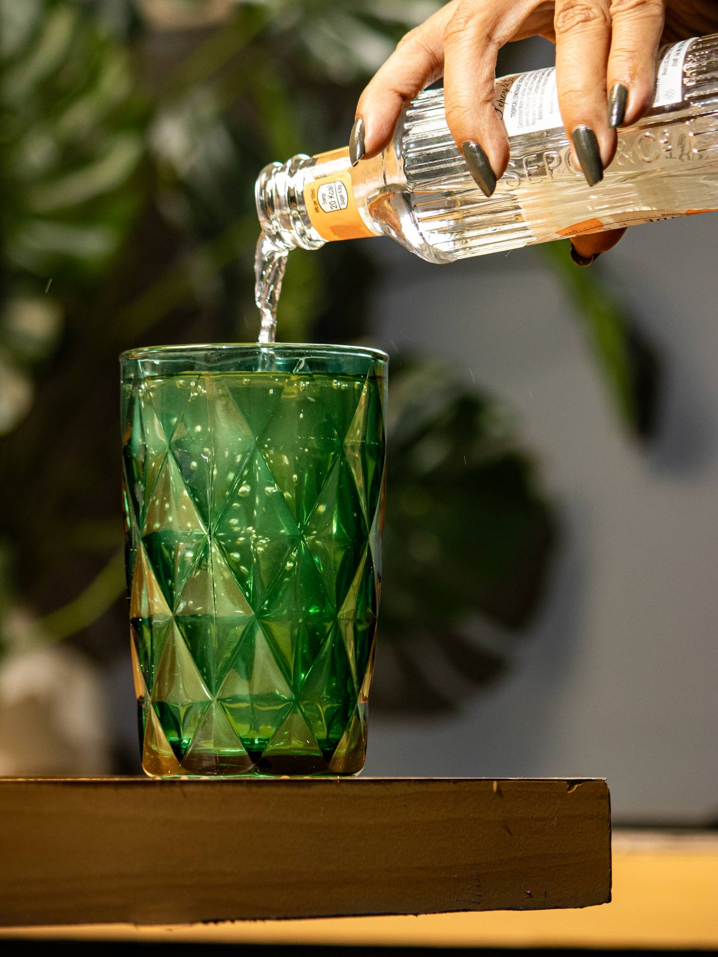 glass best glass cup champagne wine drinking shots cocktail luxury cheap india kolkata famous popular
