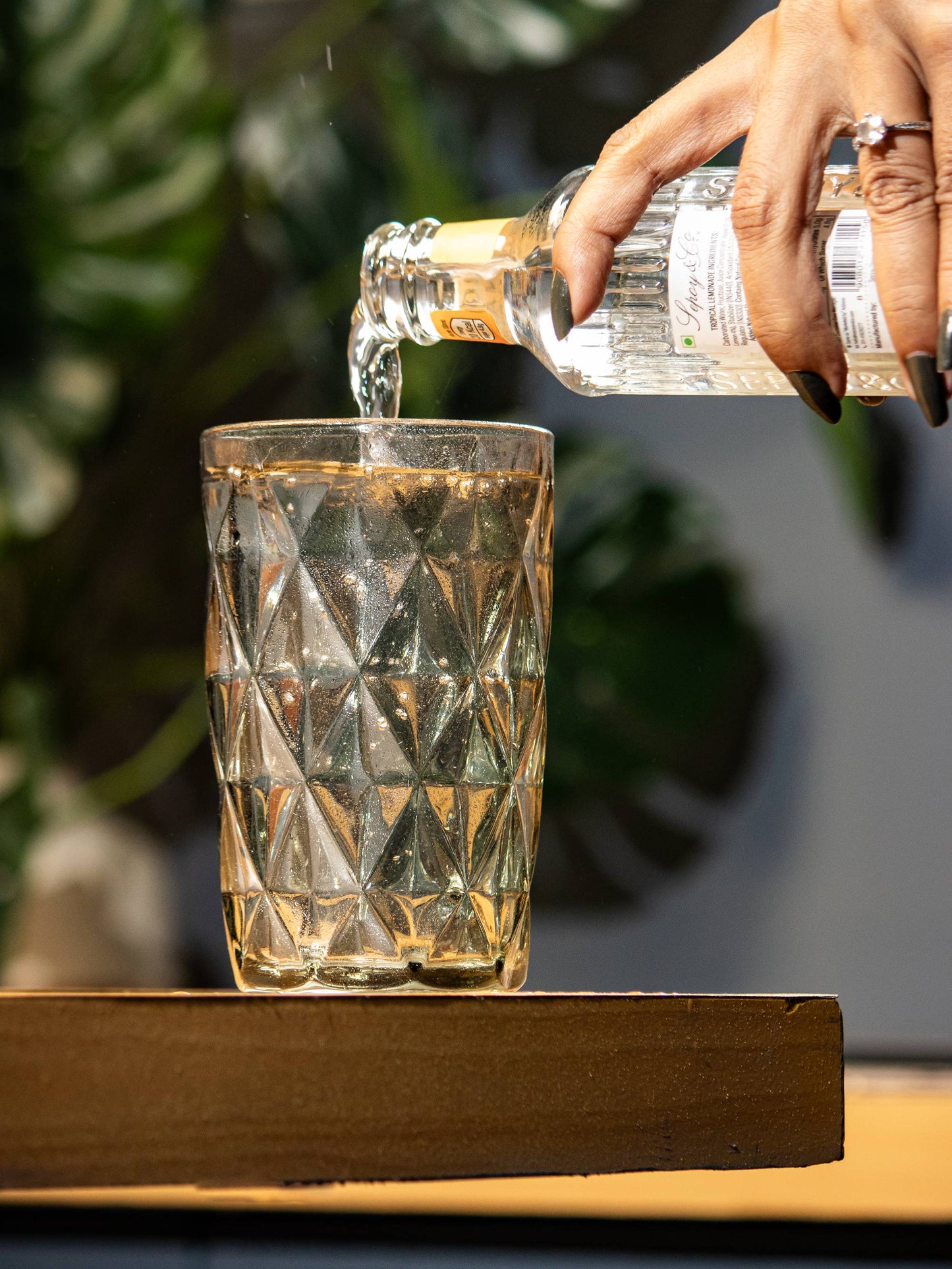 glass best glass cup champagne wine drinking shots cocktail luxury cheap india kolkata famous popular