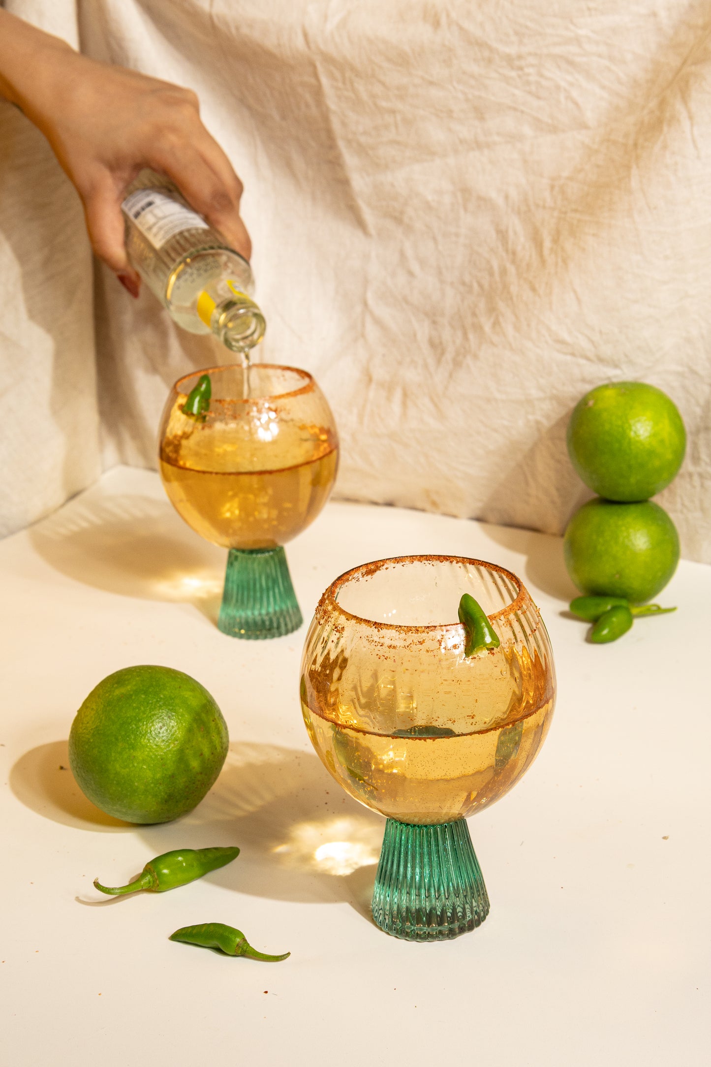 The Gossip (Set of 2)